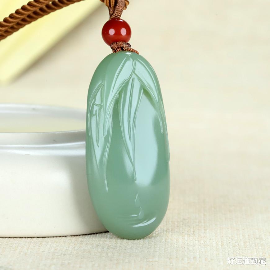 菠菜|内敛深沉，温润雍容，含蓄静雅和田玉碧玉