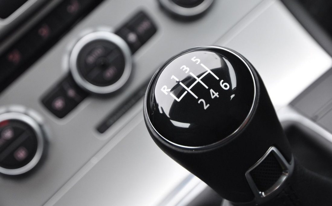 『动力』手动挡5档位与6档位多大差距？得知实情，车主泪眼汪汪：车买错了