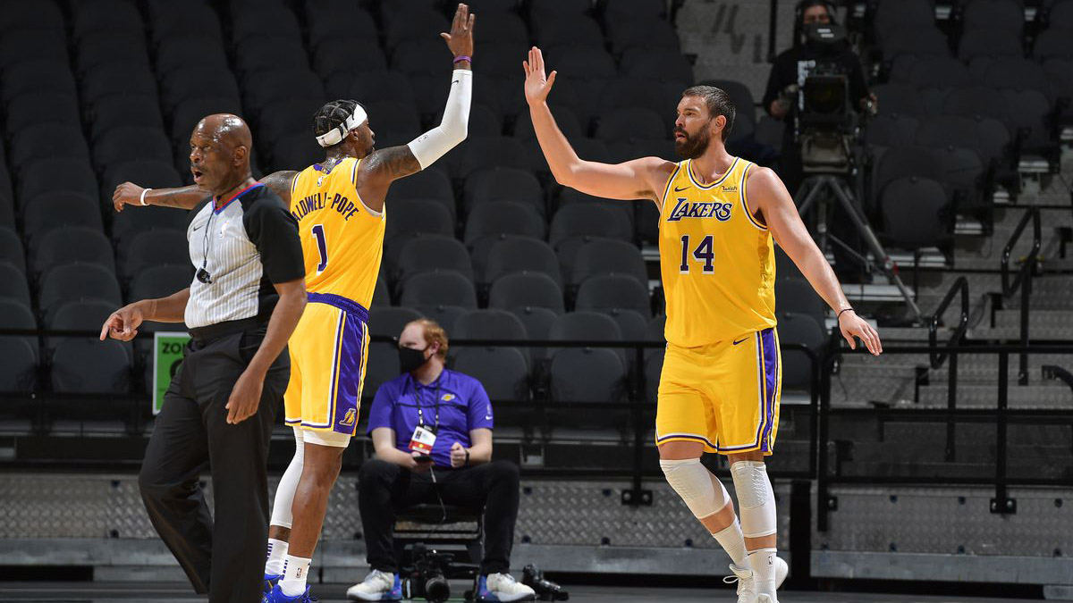 利物浦|美媒建议湖人马刺2换1交易:悍将联手詹眉,施罗德+次轮上货架