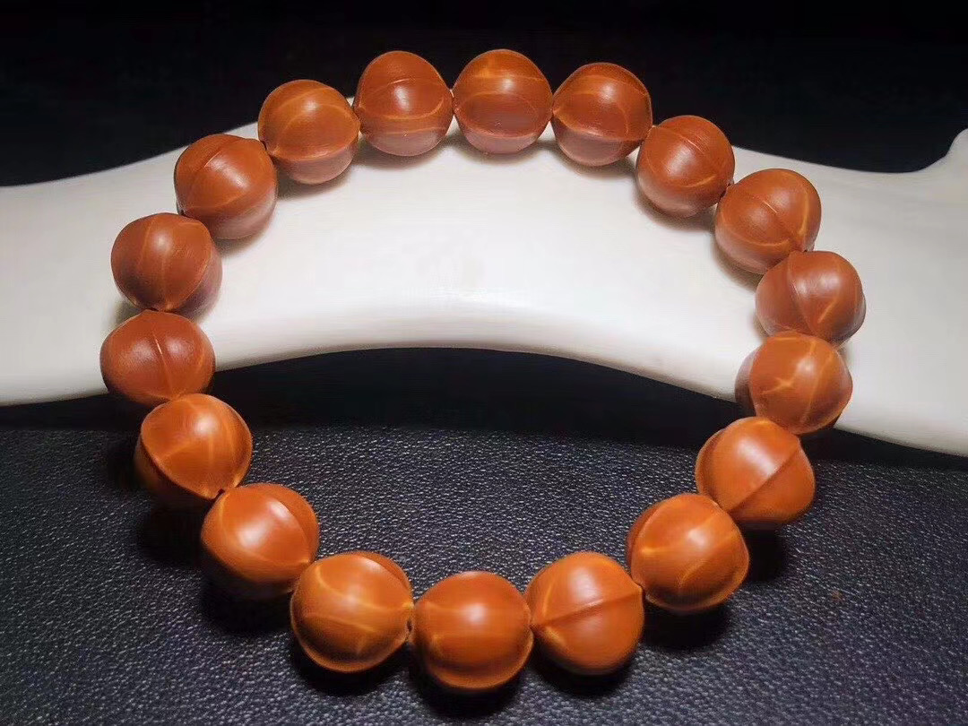 橄榄核@百匠诀核雕-铁核和油核怎么选？