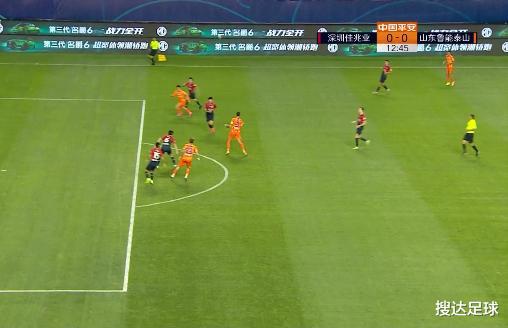 越位|中超又1业余误判!落后1米却吹越位,外援无奈摊手,VAR立功