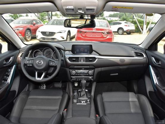 【】这车在降价，配置也不错，可以来看看