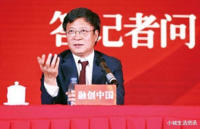 「中国电力」3位富豪早已加入美国籍，却还在中国“捞金”，他们到底图个啥？