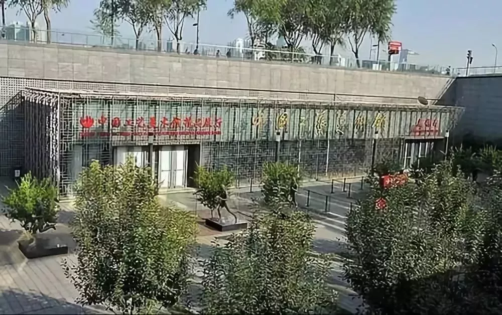 翡翠|慈禧的4块翡翠原石，经3位总理督造，60位玉雕师倾力雕琢，终成四大国宝！