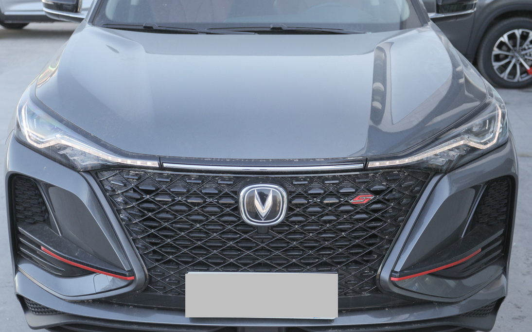 本田CRV▲长安的“黑武士”,2.0T配8AT,顶配不到16万,买了CRV后悔了