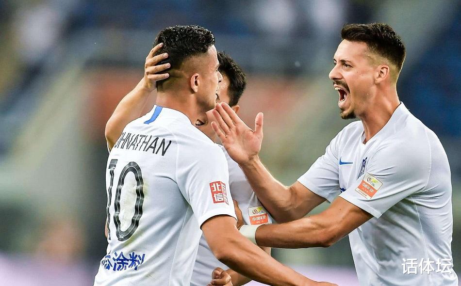 中超|中超｜现在的大连人，让天津泰达很尴尬，甚至后悔。