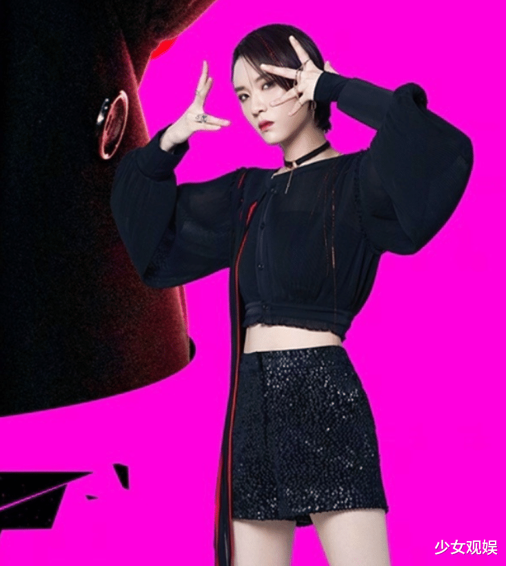 刘雨昕■有种“优越”叫Lisa小组，以为刘雨昕够高了，结果全员身高超167