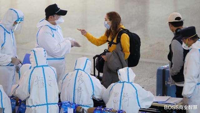 『越南』越南停止粮食出口后，许多国家也开始“跟风”，我国却乐观对待