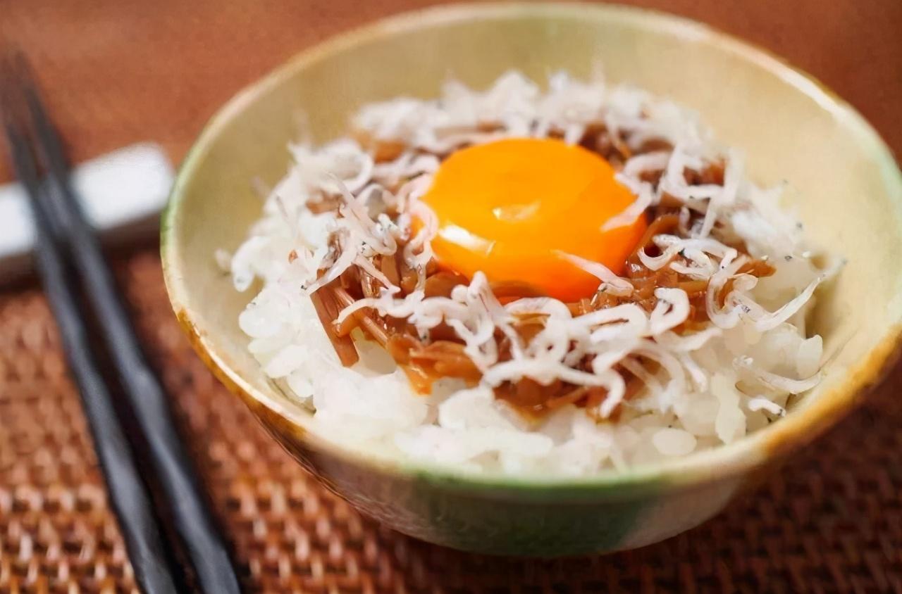 米饭|日本人吃米饭,韩国人吃米饭,中国人吃米饭,差距真不是一般大!