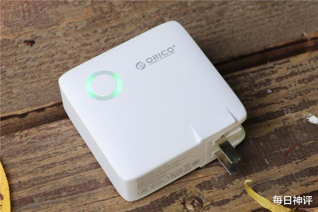 |不能当充电宝的充电器，不是一个好移动电源