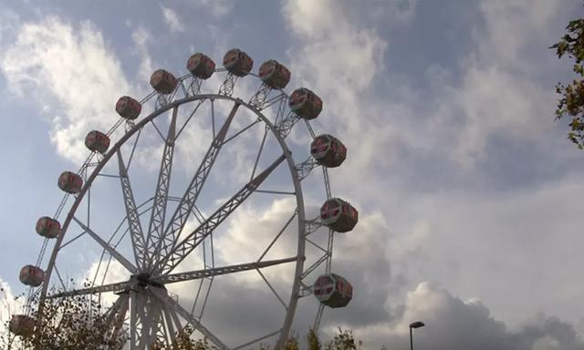 巴塞罗那|浙江按摩女在巴塞罗那无证经营,在海滩上到处藏钱,反被家人偷走