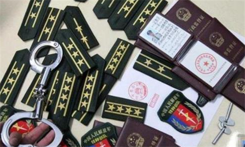匈奴@他假冒军人行骗15年，没想到假戏真做，被捕后：难道我不是少将？