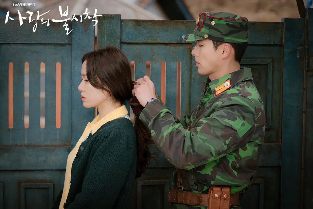 『姜河那』80后玄彬孙艺珍陪跑，90后姜河那爆冷夺视帝，70后的他成人生赢家