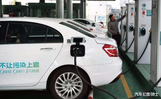 [新车]头盔还没买到，电动车新规又来，车主怒了：我不骑还不行么！