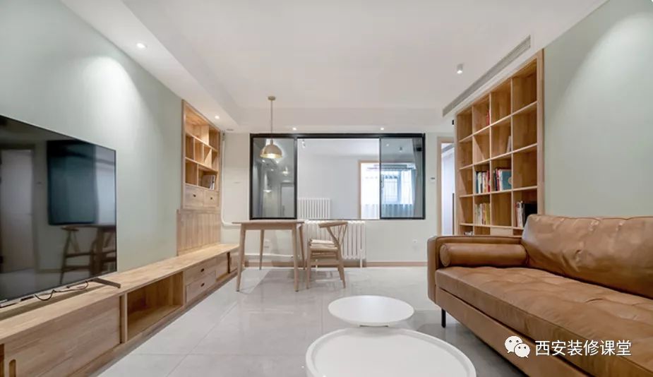 榻榻米|90㎡两室客厅无窗，主卧榻榻米，这操作够胆