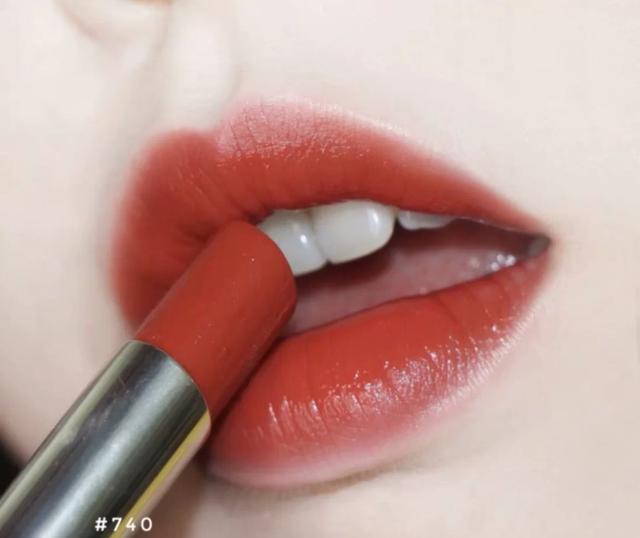 迪奥|2020年流行“仙女色”，显白又减龄