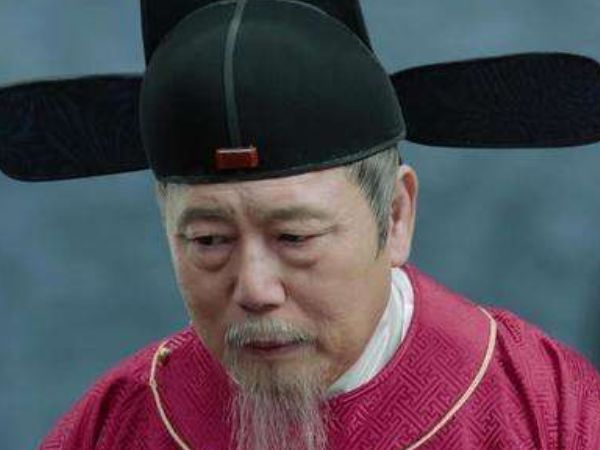 『严世蕃』《锦衣之下》还有第二季？三个谜底会在第二季揭晓，编剧早已埋好伏笔