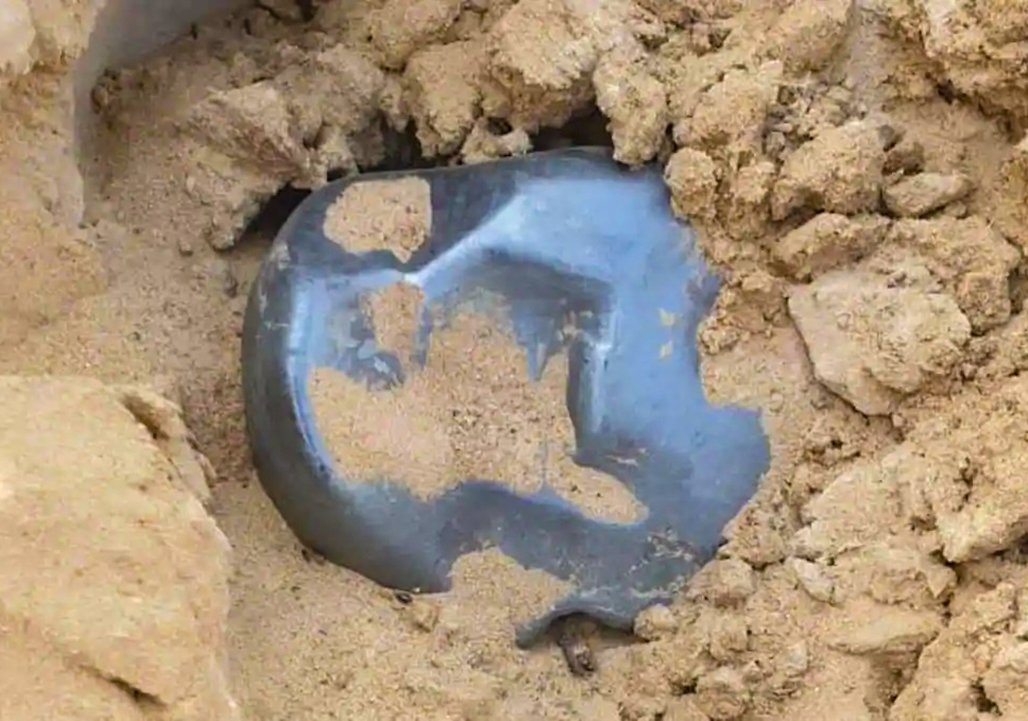 陨石：印度天空传来一阵巨响，掉下一块不明金属，科学家捏了把冷汗