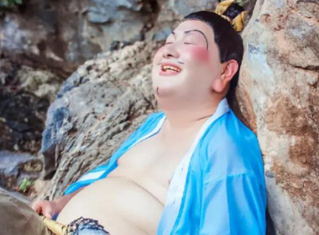 『太乙真人』中年大叔因为撞脸“太乙真人”而火遍全网,网友直呼:可不可以翻拍真人版?