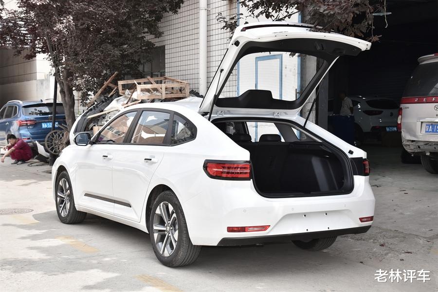 c1驾照|这可能是你能买到的最便宜的掀背轿跑了,轴距2米7,不足6万