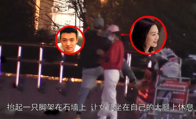 [朱丹]终于不卑微！朱丹一家人回家，周一围拿行李抱孩子全程细心照料！