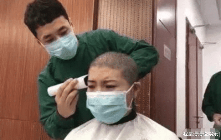 隔离▲“出国避难的明星,打脸14亿国人”,如今这张照片再次让我们愤怒