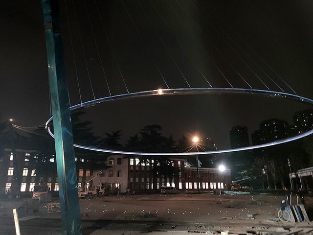 东方今报|郑州西区现新地标！“大圈圈”横空出世，快来给它起名字啦