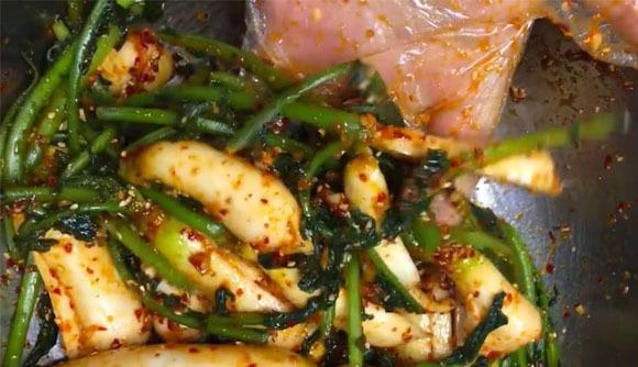 萝卜|这食材正上市，碰到别手软，多买几斤，回家一拌一腌，给肉都不换