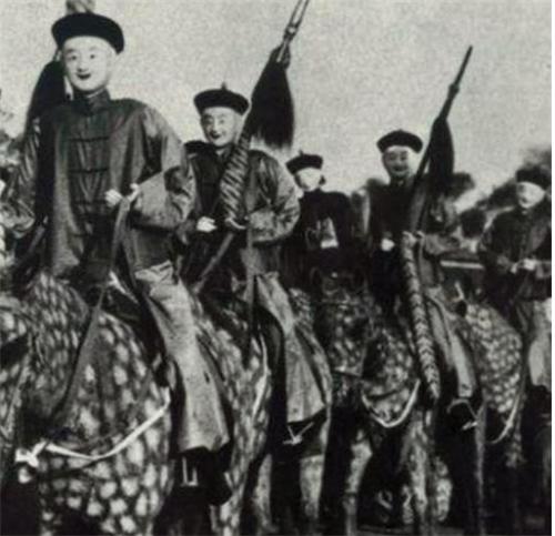 慈禧太后|外国人拍的慈禧葬礼：阴兵阴将开道，规格堪比帝王，图7让人胆寒