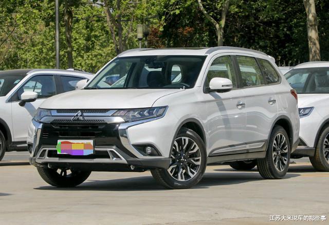 「三菱欧蓝德」合资7座SUV中“白菜价”！每公里0.35元，30万公里不大修，13W