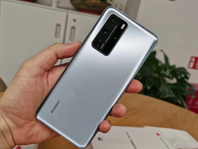 小屏|2020年的今天,手机重量影响体验吗?小屏手机用户选择困难!