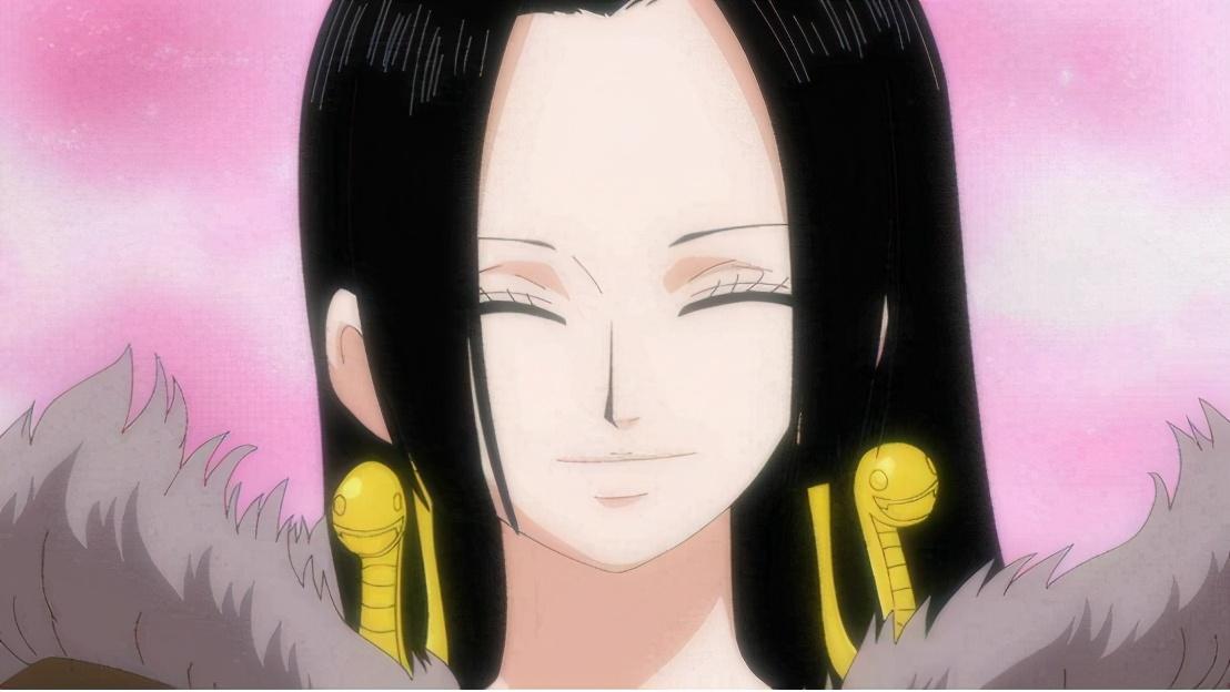 海贼王|海贼王女角色颜值排名，女帝不是第一，最美女神被路飞恨之入骨？