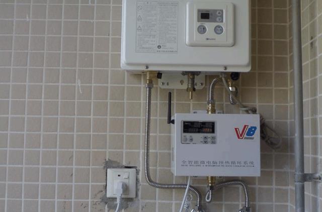 卫生间万万不要装电热水器, 老师傅说要装这种, 邻居看完羡慕不已