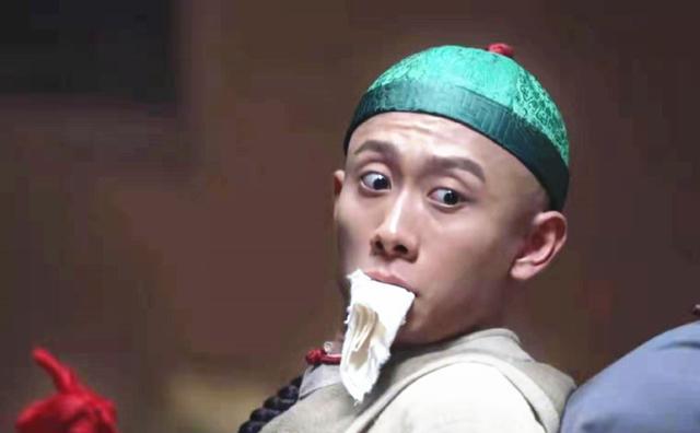 新鹿鼎记|金庸剧最难演的男主角：陈小春幸亏有了他，才演出1+1大于2的效果