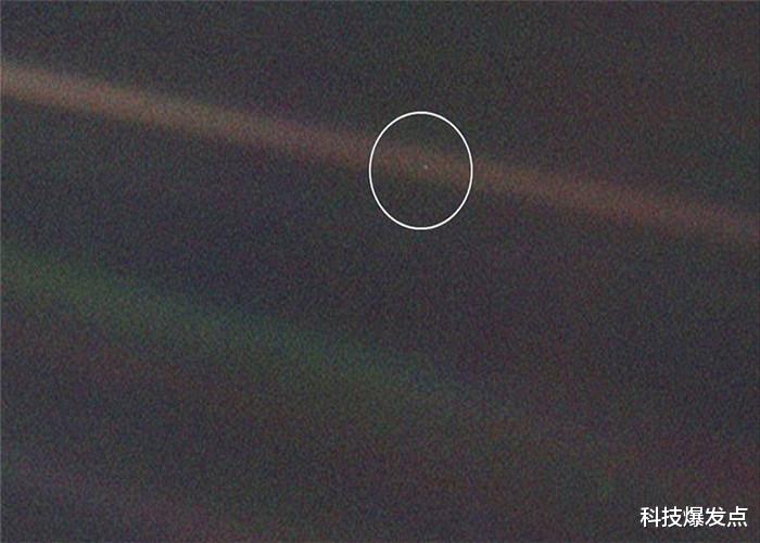 [太空]NASA在地球60亿公里外，拍到一张照片，看到地球都沉默了！