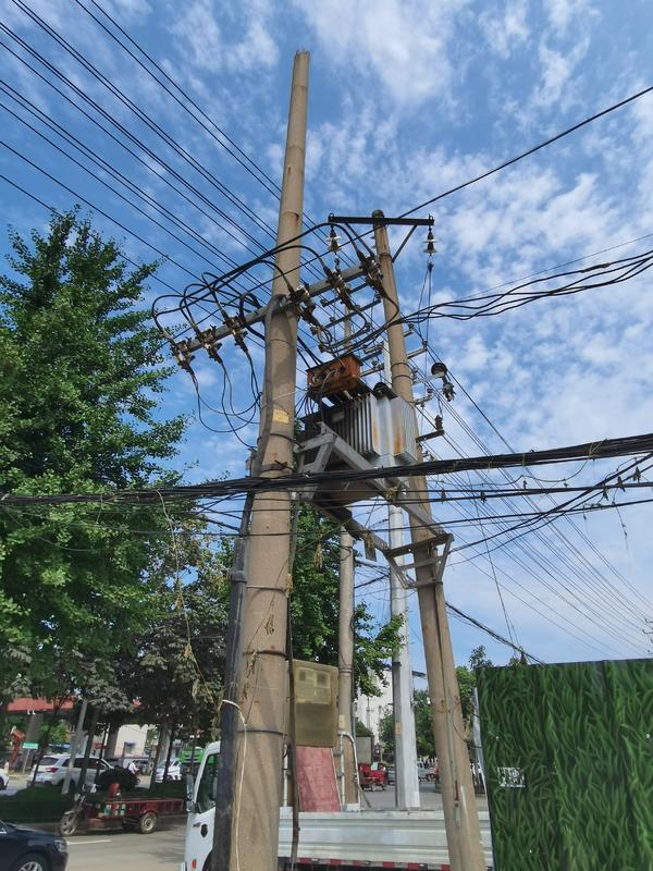 河南商报|信阳市区多个变压器超负荷运营，致火灾频发，其中一个4天“火”3次