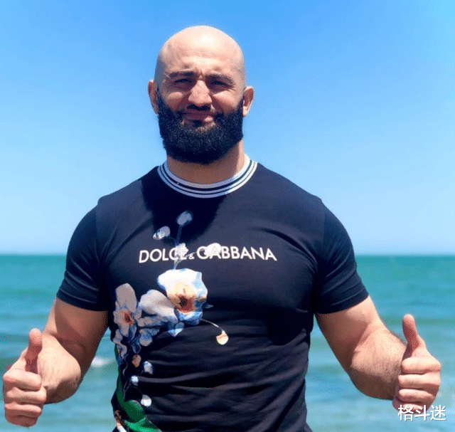 谢尔盖|严重冲突！3名拳手在更衣室互殴2人骨折！仅因2万5千块钱