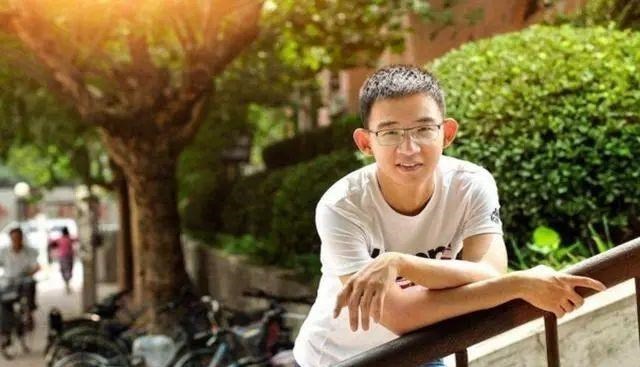 学霸|从年级五百到高考状元，学霸自述逆袭心得：成功是可以复制的