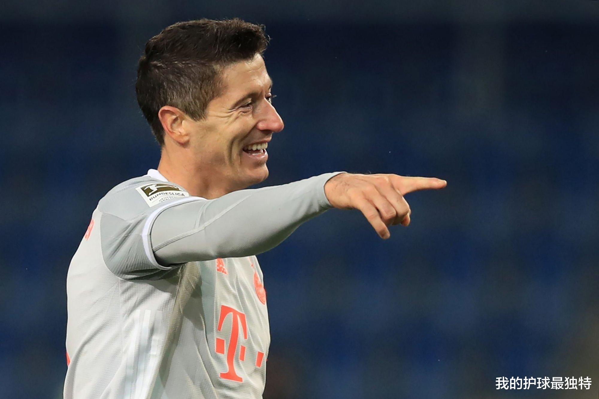 拜仁慕尼黑|4-1!拜仁神锋踢疯了:26分钟造3球,C罗被无情甩开,2大纪录诞生