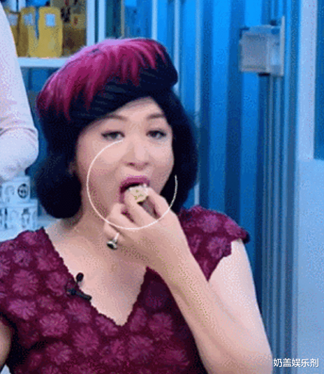 金星|金星直播首秀大获好评：直播间什么都敢说，硬是播成了脱口秀节目