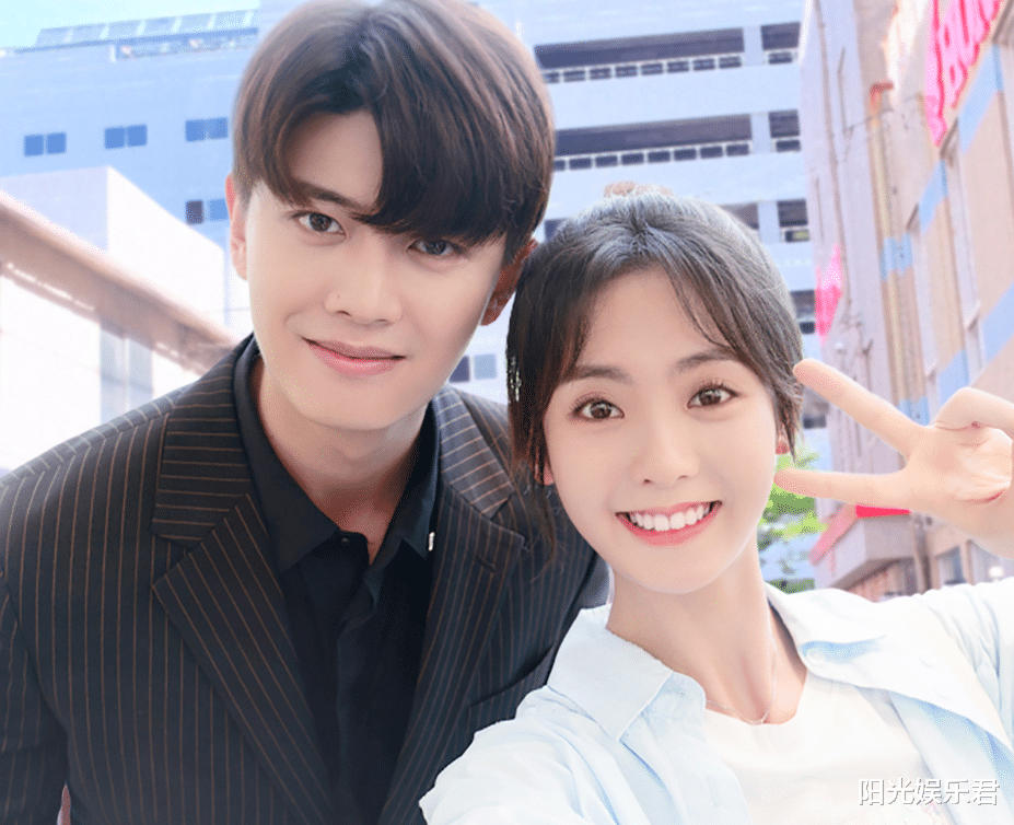 谢娜|任嘉伦又一甜宠剧官宣，这次出演霸道总裁，看到女主就姨母笑了！