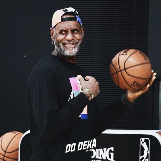 「勒布朗·詹姆斯」真的老了？时隔14年，詹姆斯首次落选最佳阵容，他又一次被低估了