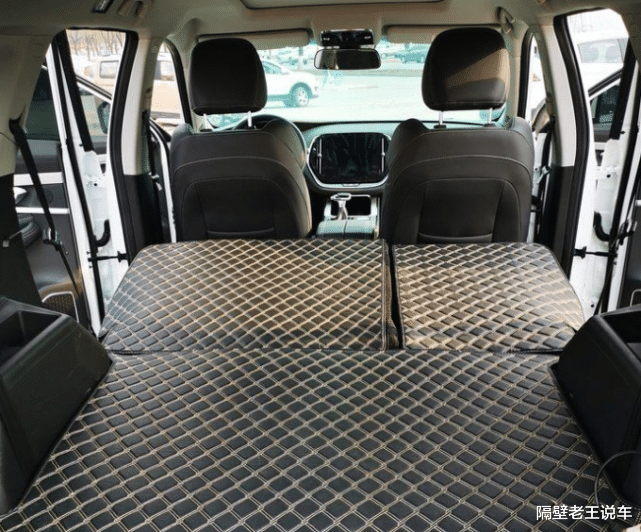 SUV|想要载人载物，放倒后排就是双人床，看了这3款SUV再出手