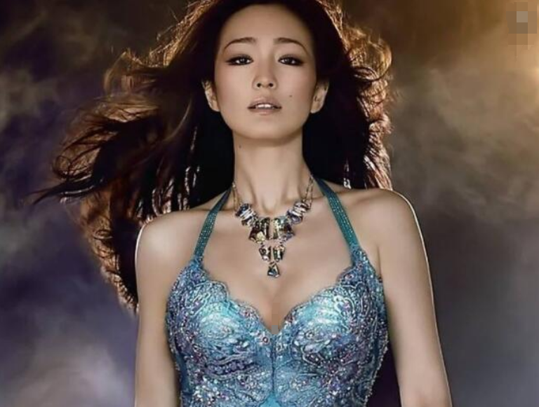 『巩俐』卸磨杀驴！“限籍令”后巩俐首次回应国籍，言语令人很失望