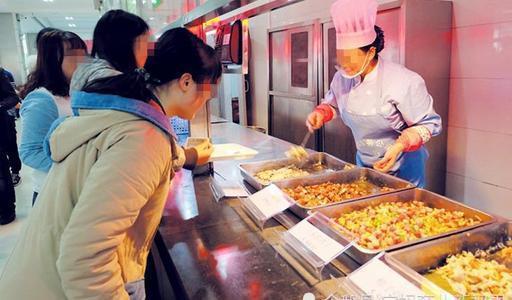 大学生|大学生“生活费”排行榜出炉，分4档次，网友：贫民和贵族的差距