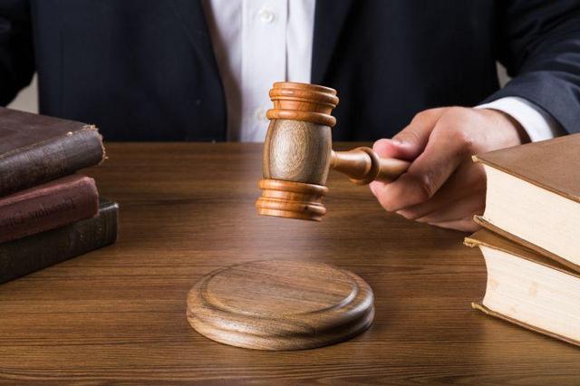 时间要闻|陕西高三女生失联半日死亡，班主任\＂不当回事\＂：宿舍开门再去找