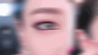 眼线|BAO美啦|宋慧乔都没整明白的全包眼线,Jennie咋玩的这么顺手?