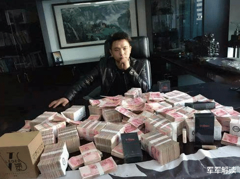 |中国总人口超过14亿，月收入过万的有多少人？看完数据后不敢相信