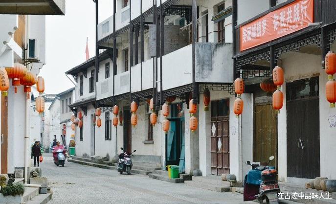 古镇|曾是杭州繁华的千年古镇,今收门票80元,冷清至极一无往日繁华