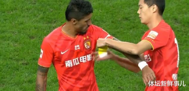 江苏苏宁|惨烈！广州恒大0-0江苏苏宁，董路曝内情，韦世豪遭炮轰，谁注意郑智举动